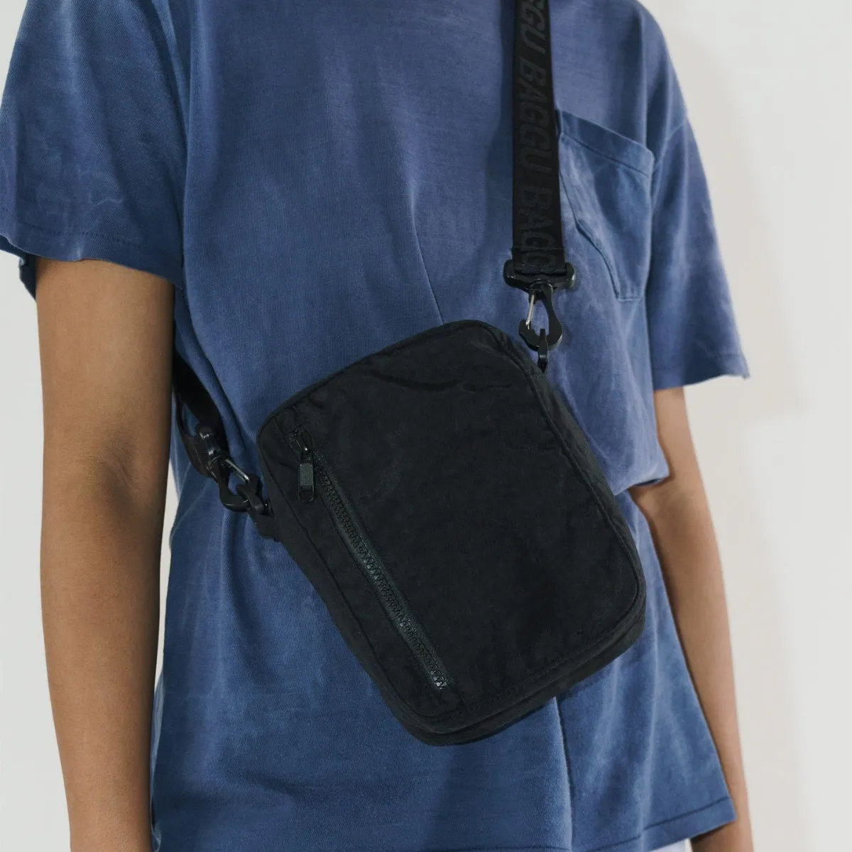 Baggu Sport Crossbody in Black