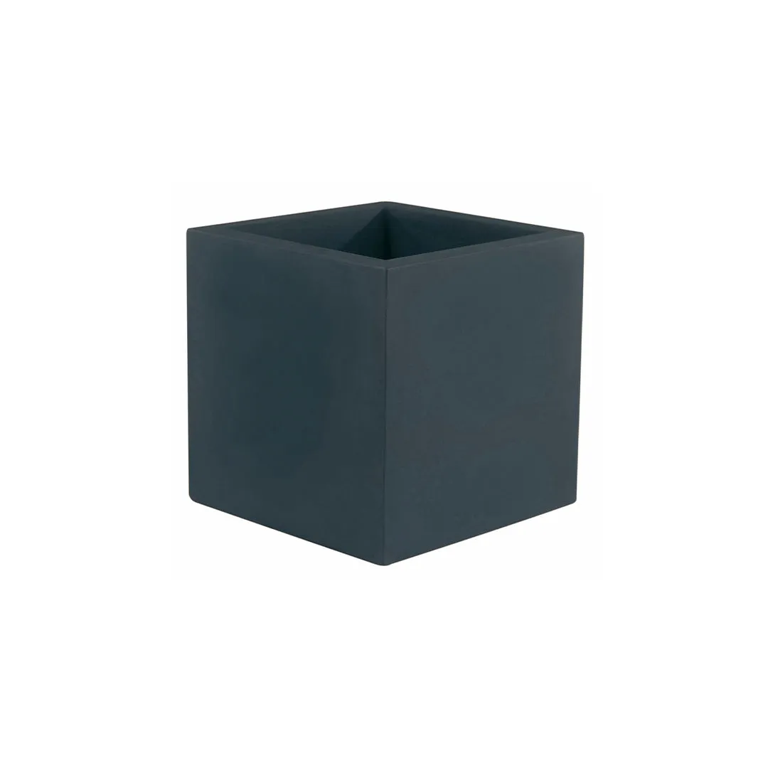 Cubo Planter - Modern Patio Accessory