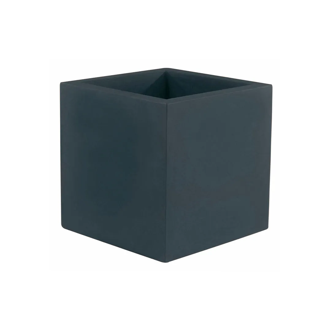 Cubo Planter - Modern Patio Accessory